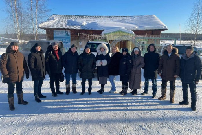 photo_5274141877697900691_y