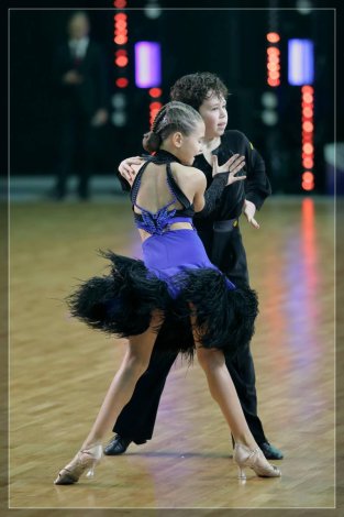 photo_5384520780563476268_y