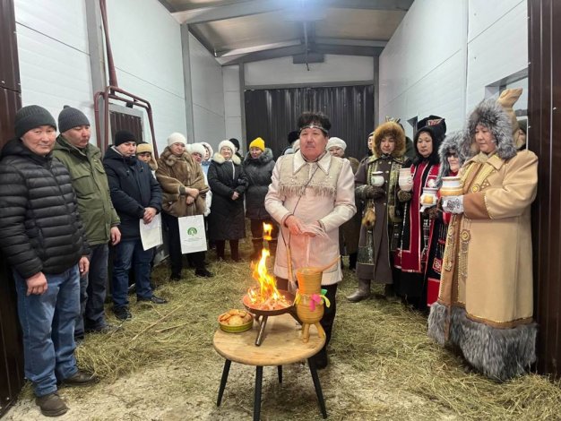 photo_5386820958888783249_y