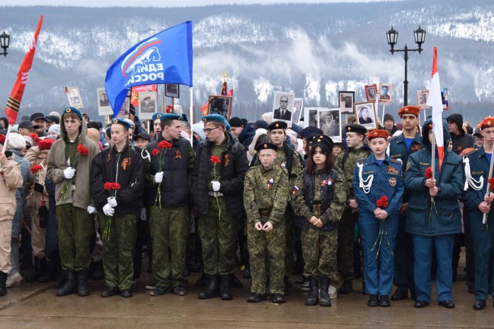 photo_5258289505595682895_y_1