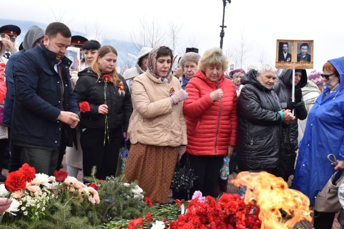 photo_5258289505595682901_y_1