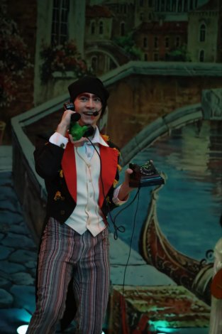 photo_5377563066691685845_y